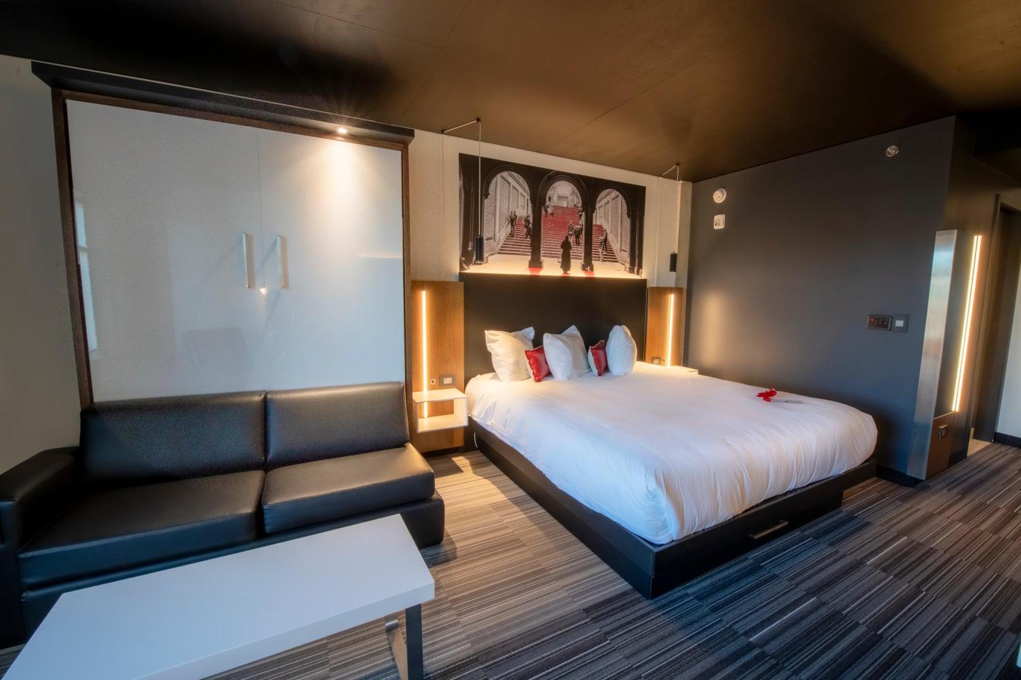 Grand Times Hotel - Aeroport De Quebec ภายนอก รูปภาพ